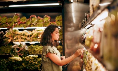 Il “costo nascosto” del cibo: cosa celano i prodotti che compriamo?