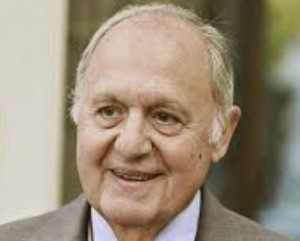 Indagato per usura bancaria il ministro degli Affari Europei Paolo Savona 