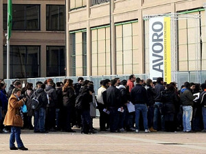 Occupati e tasso di occupazione in (lieve) calo