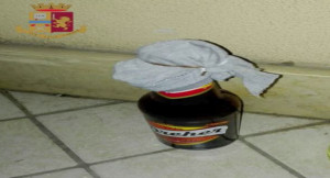 Casale Lumbroso: lancia molotov contro i poliziotti