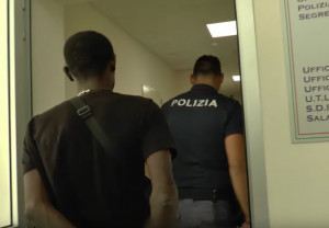 Fermato spaccio nella 'Green bay' salentina, 17 arresti