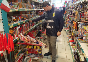 Sequestrati 8mila articoli dalla Guardia di Finanza di Rimini 