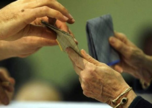 Voti in cambio di case: notificati 34 avvisi di garanzia