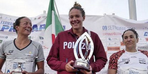Barbara Pozzobon vince la storica traversata Capri-Napoli