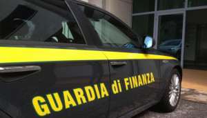 Truffa dei falsi promotori finanziari: 6 arresti, 11 obblighi di dimora e sequestri