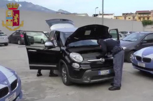 Traffico di auto rubate sgominato dalla Polizia Stradale