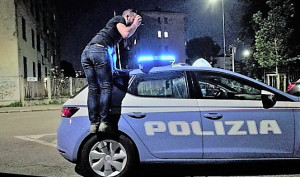 Torino: ladro 'equilibrista' tenta di accedere ad appartamento dalla finestra, arrestato