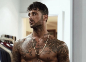 Nuovi guai per Corona: il paparazzo rischia di tornare al fresco