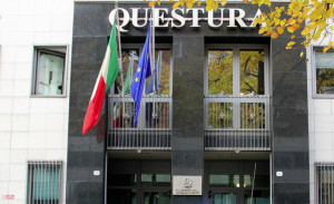 Insegnante sospeso dall'insegnamento per molestie e violenze ai danni delle sue studentesse