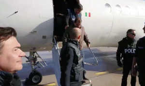 Cesare Battisti è arrivato in Italia ed è stato accompagnato in carcere