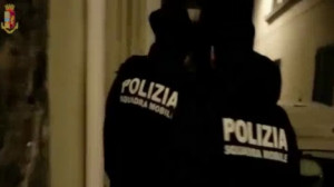 Catania: cinque arresti per tratta di esseri umani