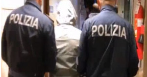 Mutilavano braccia e gambe per intascare i soldi delle assicurazioni