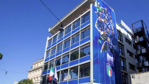 Nuovo look per la sede FIGC: gli Azzurri da record e le #RagazzeMondiali