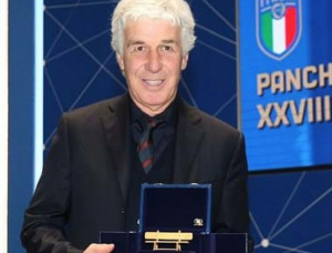 La Panchina d’oro è di Gian Piero Gasperini: 'La mia dedica è per tutti gli allenatori'