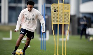 Festa a casa di McKennie: multati Dybala e Arthur