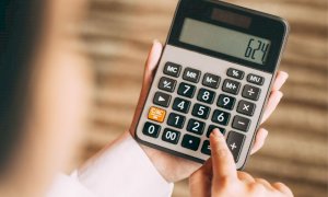 Bollette, gli over 45 anni pagano di più: ecco perché