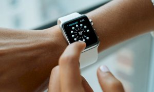 L'Apple Watch arriverà a misurare i livelli di glucosio e alcol nel sangue	