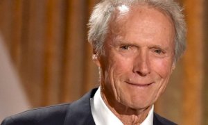 Clint Eastwood compie 91 anni, buon compleanno al regista controcorrente