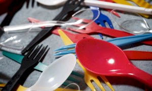 3 Luglio: scatta l'applicazione delle norme comunitarie sulla plastica monouso