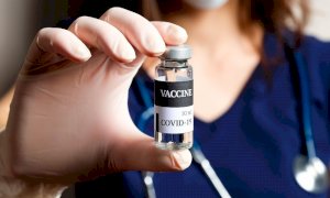 Covid: l'OMS dà l'ok all'uso del vaccino cinese in caso di emergenza