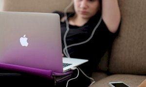 Si guasta l’iPhone e i tecnici pubblicano le sue foto intime online: Apple la risarcisce