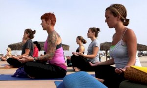 Fa dimagrire e migliora la postura, oggi è lo Yoga Day: gli eventi a Milano e Roma