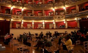 Napoli, giovane attrice muore suicida all’interno del Teatro Bellini