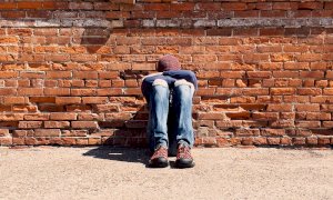 Deriso e insultato perché gay, 18enne suicida sotto un treno