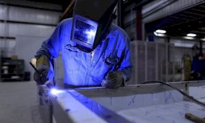 Licenziamenti, firmato l'accordo: si utilizzerà prima la cassa integrazione 