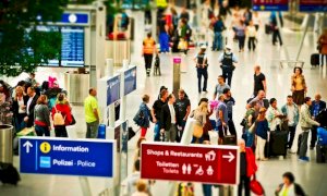 Viaggi in Grecia, la Farnesina lancia l'allarme: 