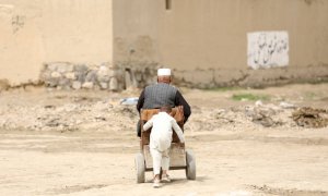Afghanistan, continua l'avanzata dei Talebani. In migliaia in fuga da Kabul