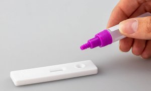 Covid, crescono i contagi, per molti  è colpa dei non vaccinati