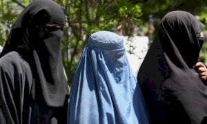 I propositi dei Talebani in Afghanistan: niente burqa per le donne e potranno anche studiare