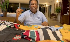 Pelè: ricoverato da 6 giorni in ospedale a San Paolo per presunto tumore al colon. Le sue condizioni.