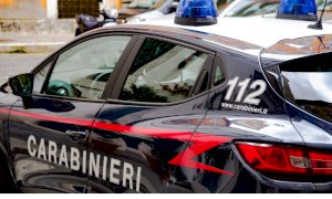 Catania: un uomo uccide l'ex moglie accoltellandola alla gola e poi tenta il suicidio