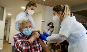 Vaccino anti-Covid, dal 20 settembre terza dose a tre milioni di pazienti fragili