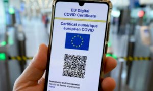 Green pass obbligatorio per i lavoratori pubblici e privati: regole e sanzioni