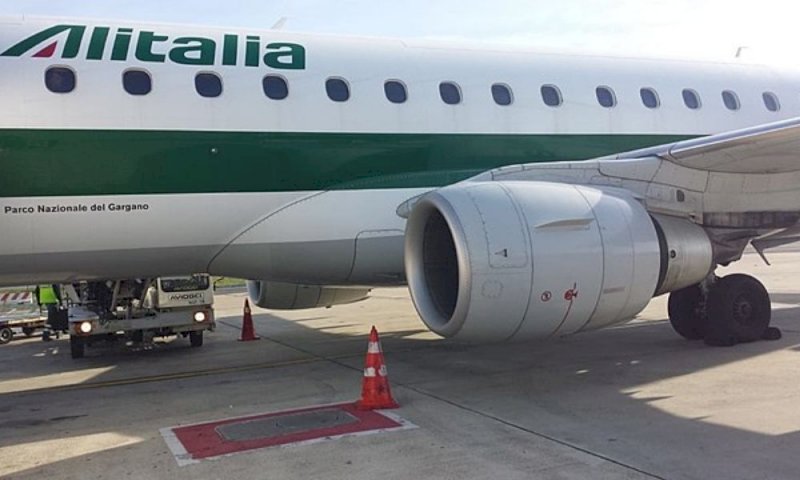 Caos Alitalia, domani sciopero di 24 ore del trasporto aereo: i voli cancellati