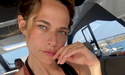 Laura Chiatti rivela: “I miei figli dormono ancora con me”