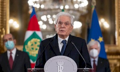 Mattarella: “Servono regole per l’intelligenza artificiale”