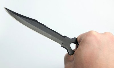 Ragazzo accoletallato da un coetaneo per strada: le sue condizioni