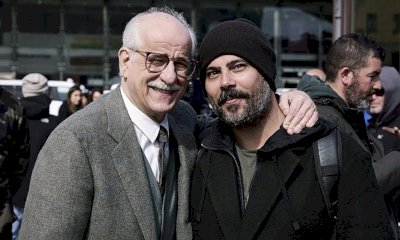 Il trailer di Caracas con Marco D'Amore e Toni Servillo