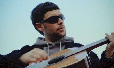 Perché Gazelle non si toglie gli occhiali da sole