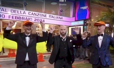 Sanremo, il Codacons contro Travolta: accusato di pubblicità occulta